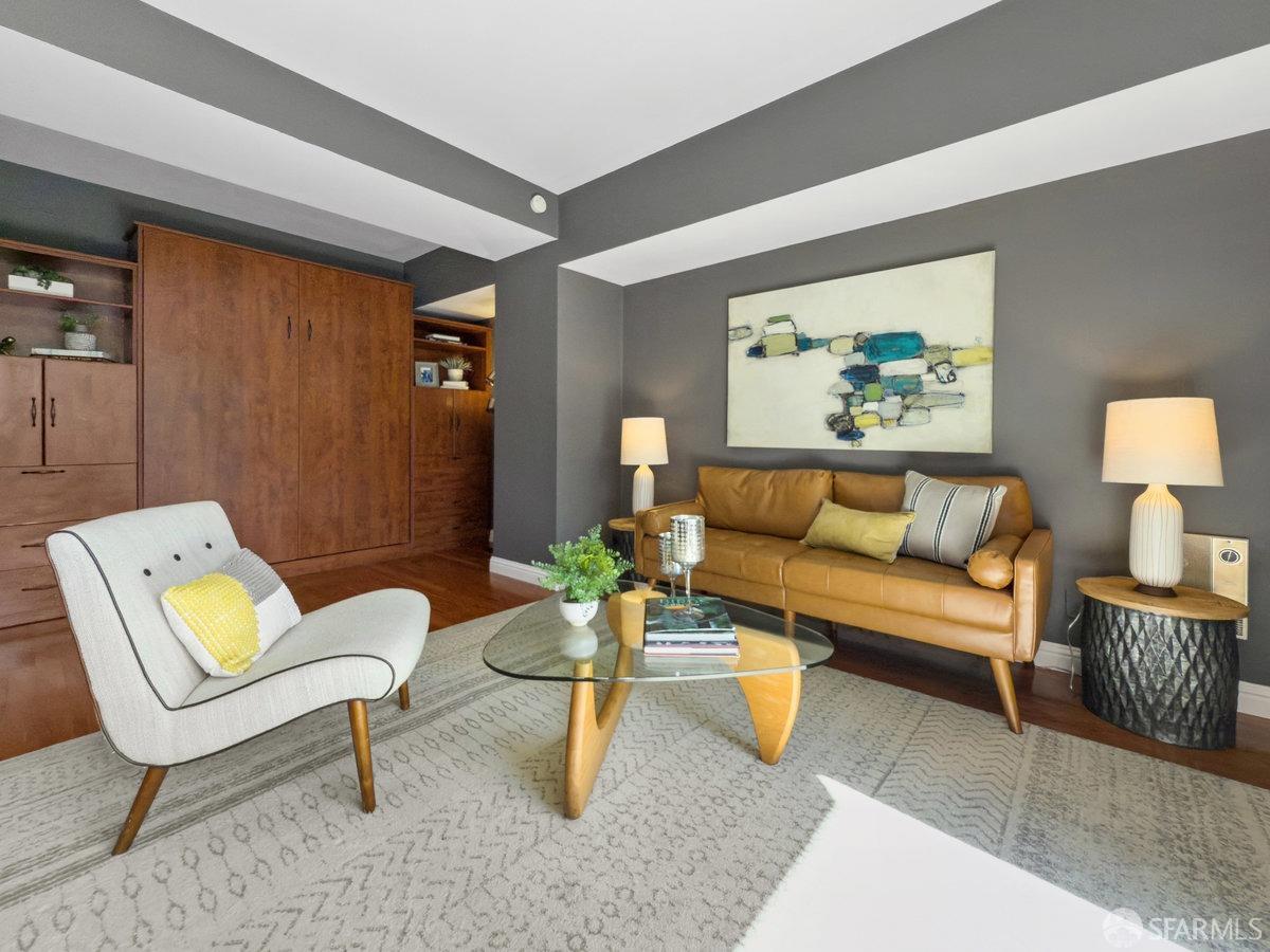 601 Van Ness Avenue 348