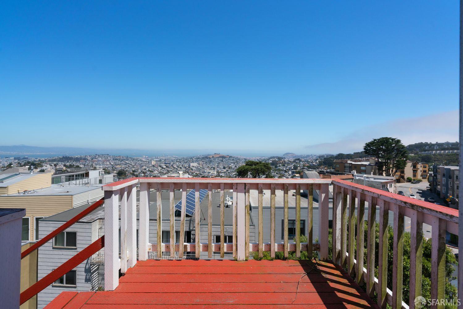 477 Burnett Avenue