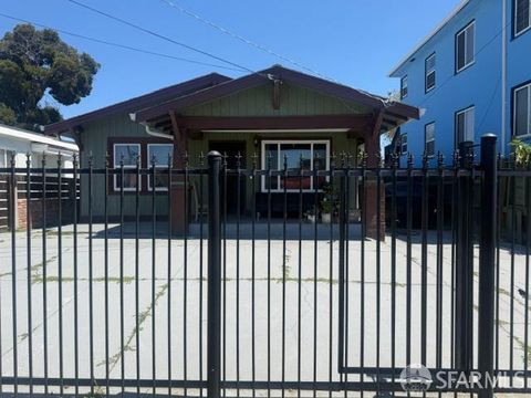 Property photo of 2474 Seminary Avenue, Oakland, CA 94605