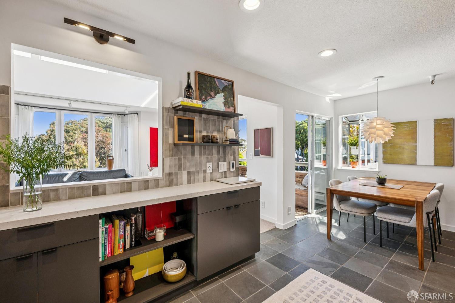 1901 Eddy Street 3