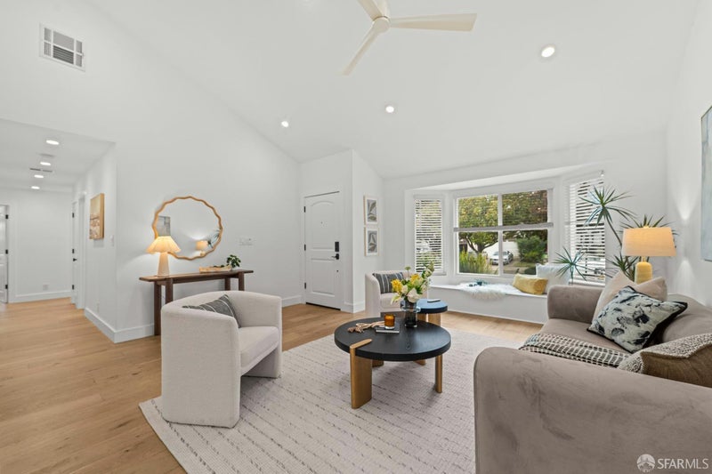 1160 Bennett Court