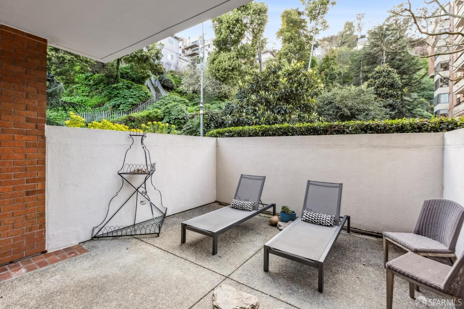 101 Lombard Street 115E