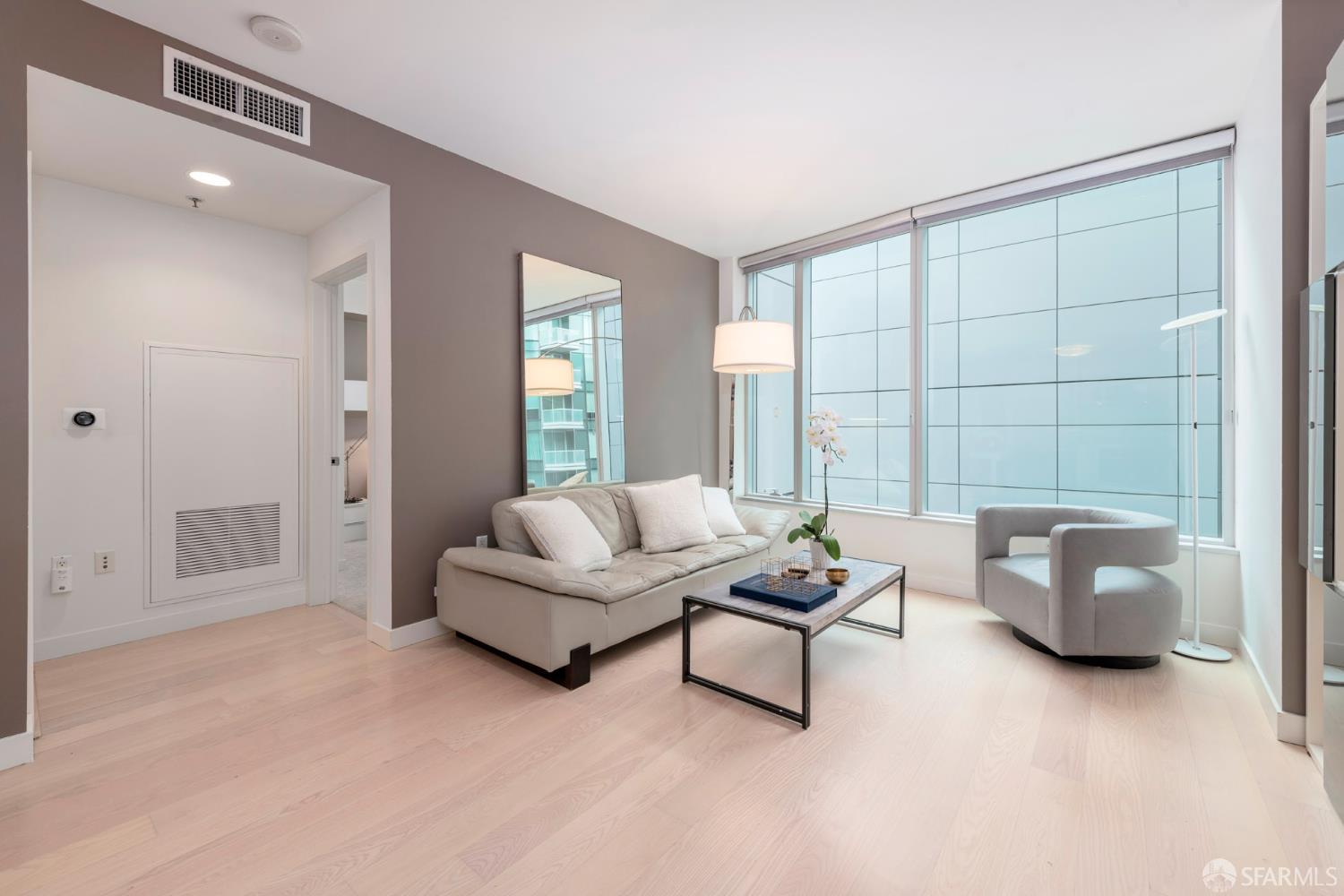 338 Spear Street 8G