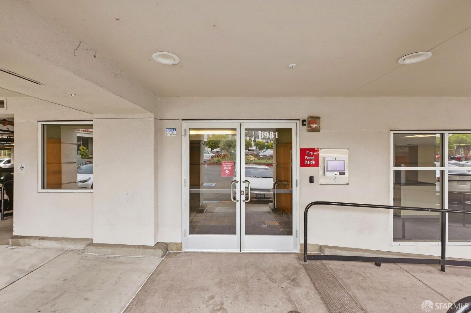 3981 Alemany Boulevard 302
