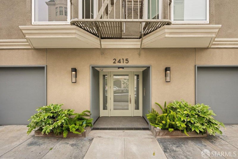2415 Buchanan Street 3