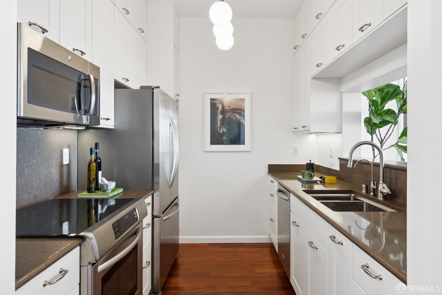 300 3rd Street 1411
