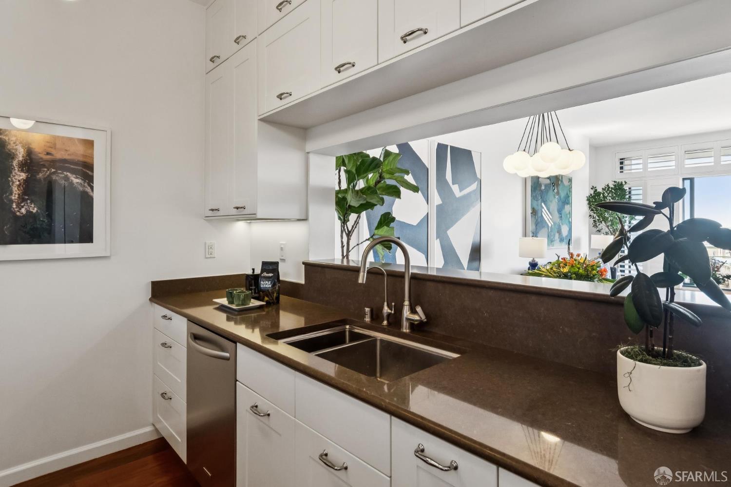 300 3rd Street 1411