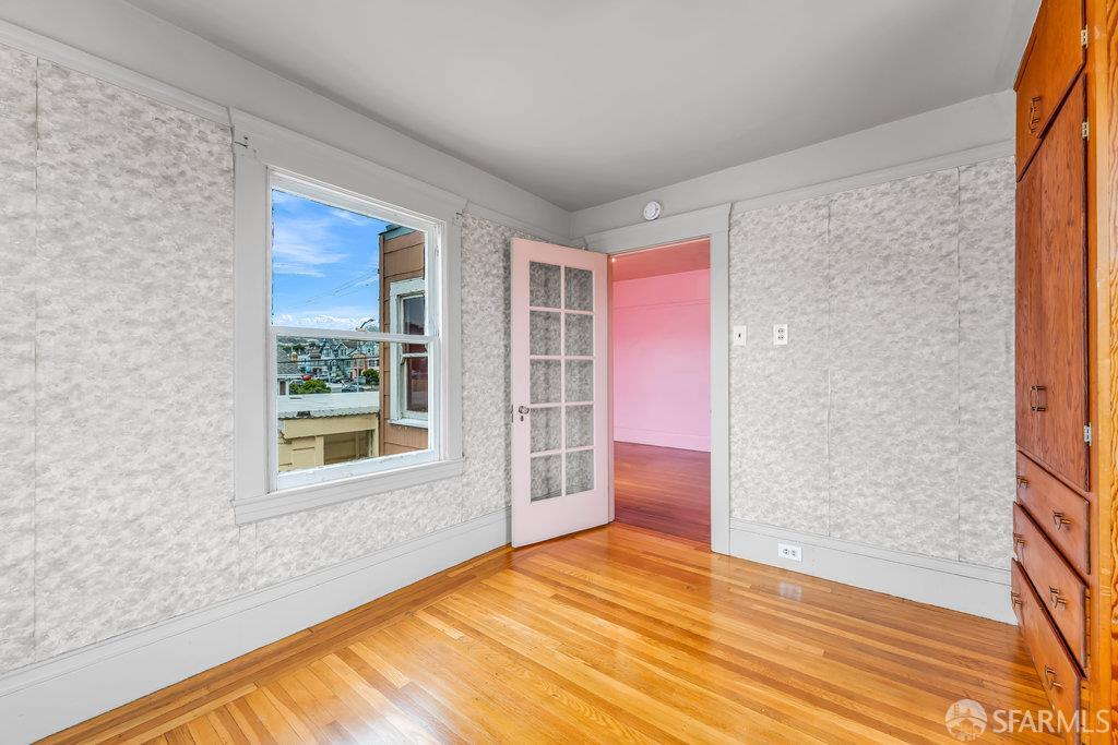 San Francisco, California 94112, United States, 3 Bedrooms Bedrooms, ,2 BathroomsBathrooms,Residential,Active,179063