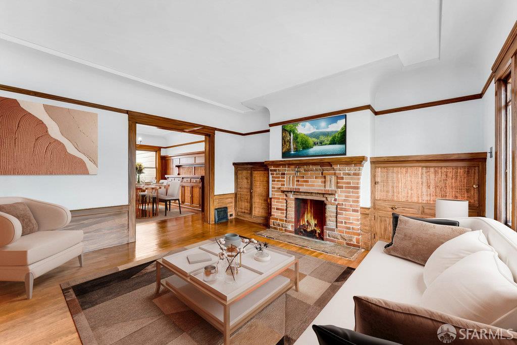 San Francisco, California 94112, United States, 3 Bedrooms Bedrooms, ,2 BathroomsBathrooms,Residential,Active,179063