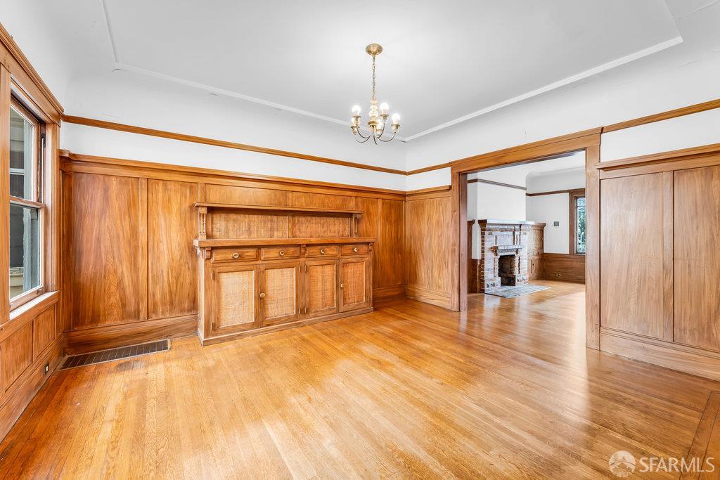 San Francisco, California 94112, United States, 3 Bedrooms Bedrooms, ,2 BathroomsBathrooms,Residential,Active,179063