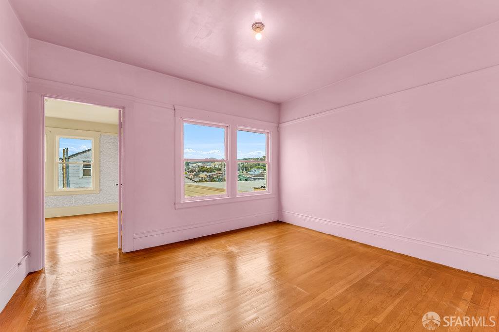 San Francisco, California 94112, United States, 3 Bedrooms Bedrooms, ,2 BathroomsBathrooms,Residential,Active,179063