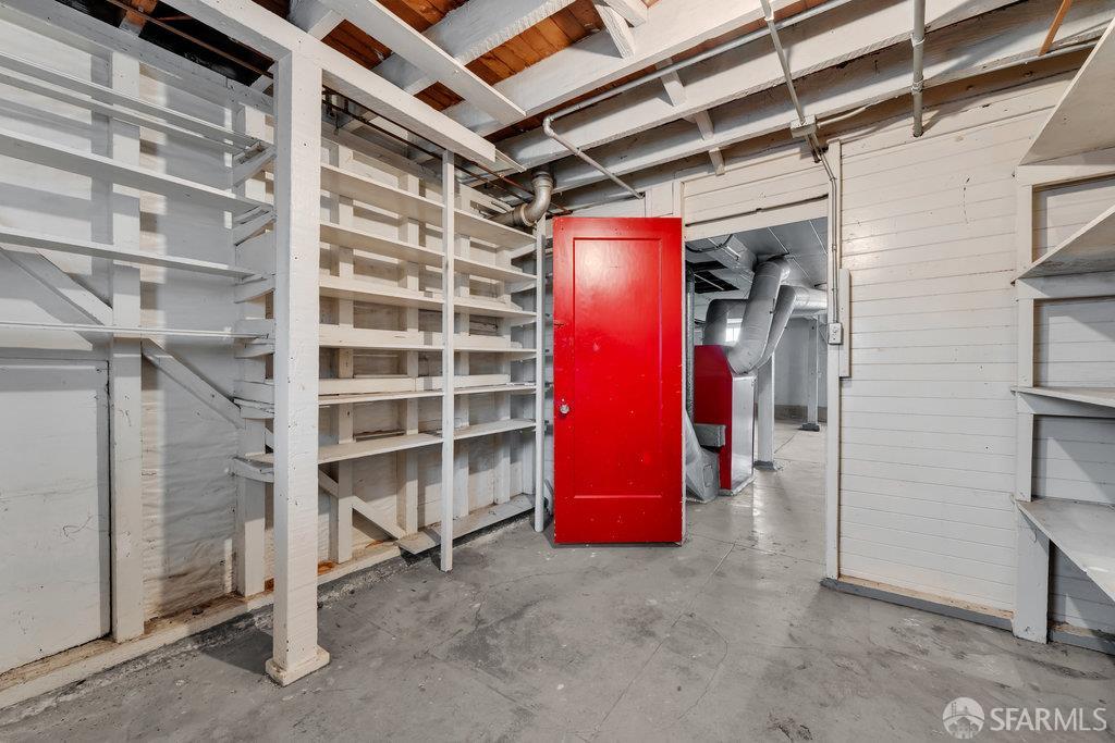 San Francisco, California 94112, United States, 3 Bedrooms Bedrooms, ,2 BathroomsBathrooms,Residential,Active,179063