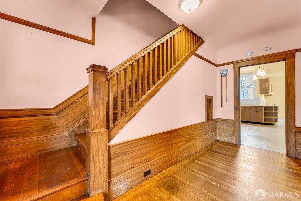 San Francisco, California 94112, United States, 3 Bedrooms Bedrooms, ,2 BathroomsBathrooms,Residential,Active,179063