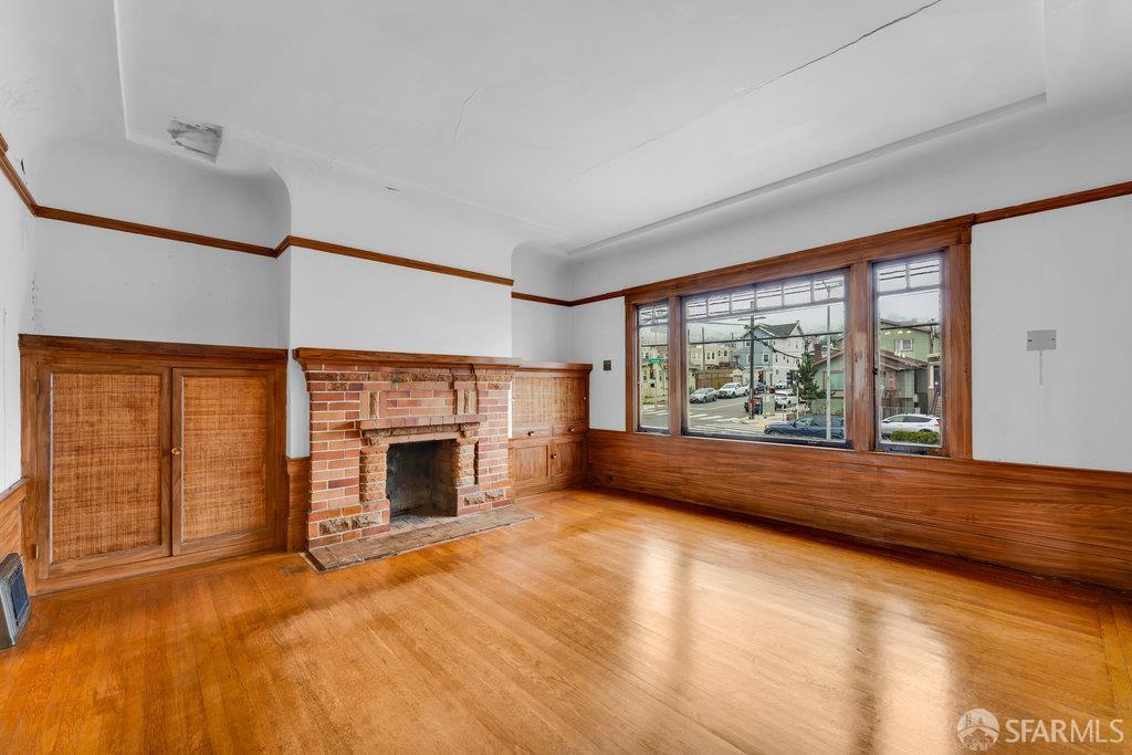 San Francisco, California 94112, United States, 3 Bedrooms Bedrooms, ,2 BathroomsBathrooms,Residential,Active,179063