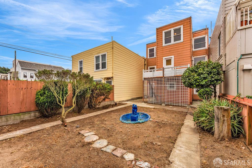 San Francisco, California 94112, United States, 3 Bedrooms Bedrooms, ,2 BathroomsBathrooms,Residential,Active,179063