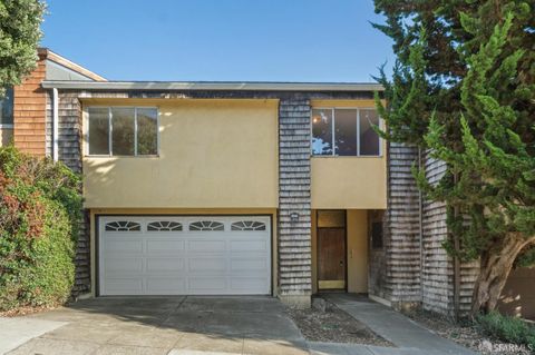 Photo of 5545 Diamond Heights Boulevard, San Francisco, CA 94131 (MLS # 425082089)