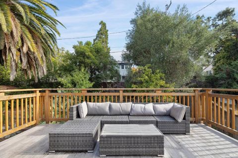 A home in San Anselmo