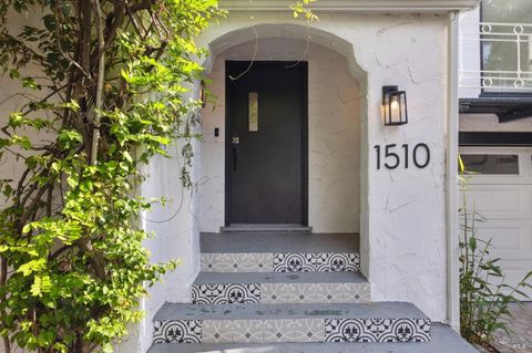 A home in San Anselmo