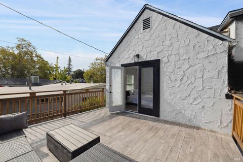 A home in San Anselmo