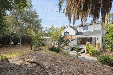 A home in San Anselmo