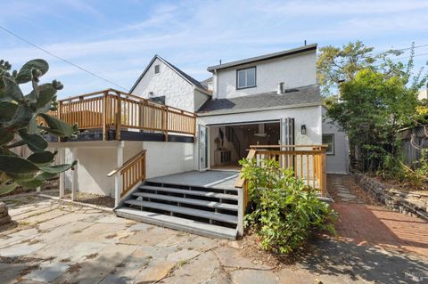 A home in San Anselmo