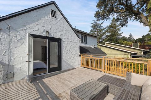 A home in San Anselmo