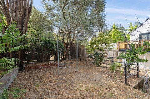 A home in San Anselmo