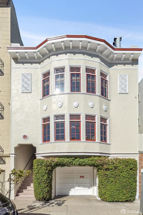 Photo of 2522 Chestnut Street, San Francisco, CA 94123 (MLS # 425084545)