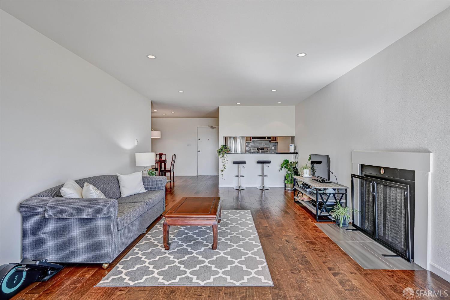 65 Ora Way 101C, San Francisco CA 94131