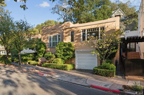 A home in San Anselmo