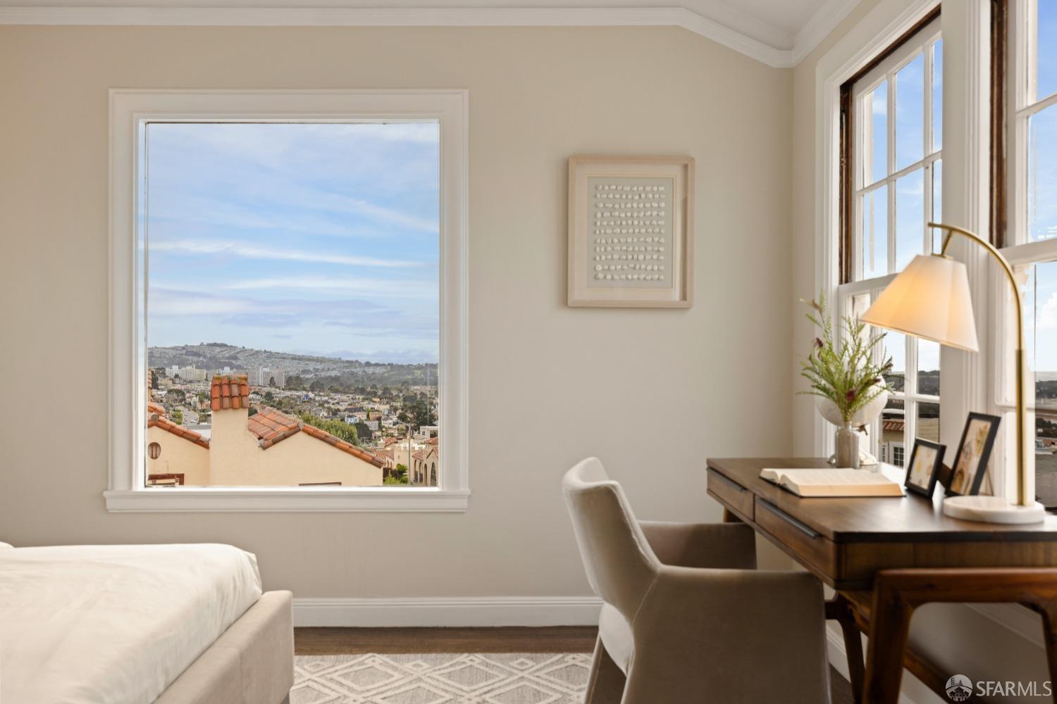 San Francisco, California 94127, United States, 3 Bedrooms Bedrooms, ,3 BathroomsBathrooms,Residential,Pending,101579