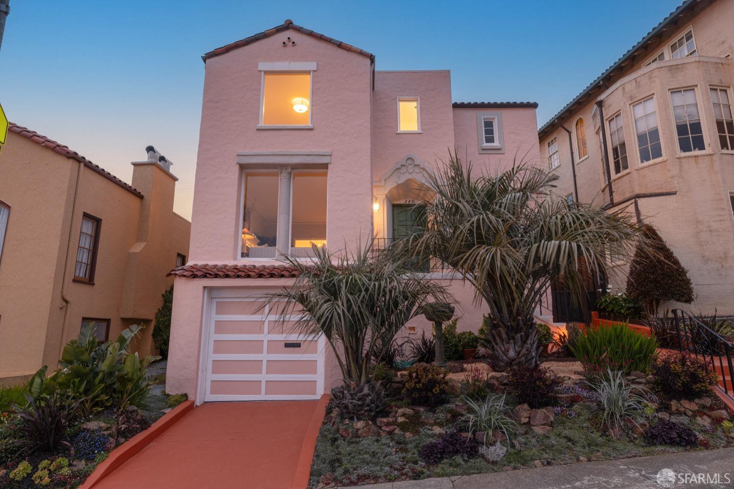 San Francisco, California 94127, United States, 3 Bedrooms Bedrooms, ,3 BathroomsBathrooms,Residential,Pending,101579