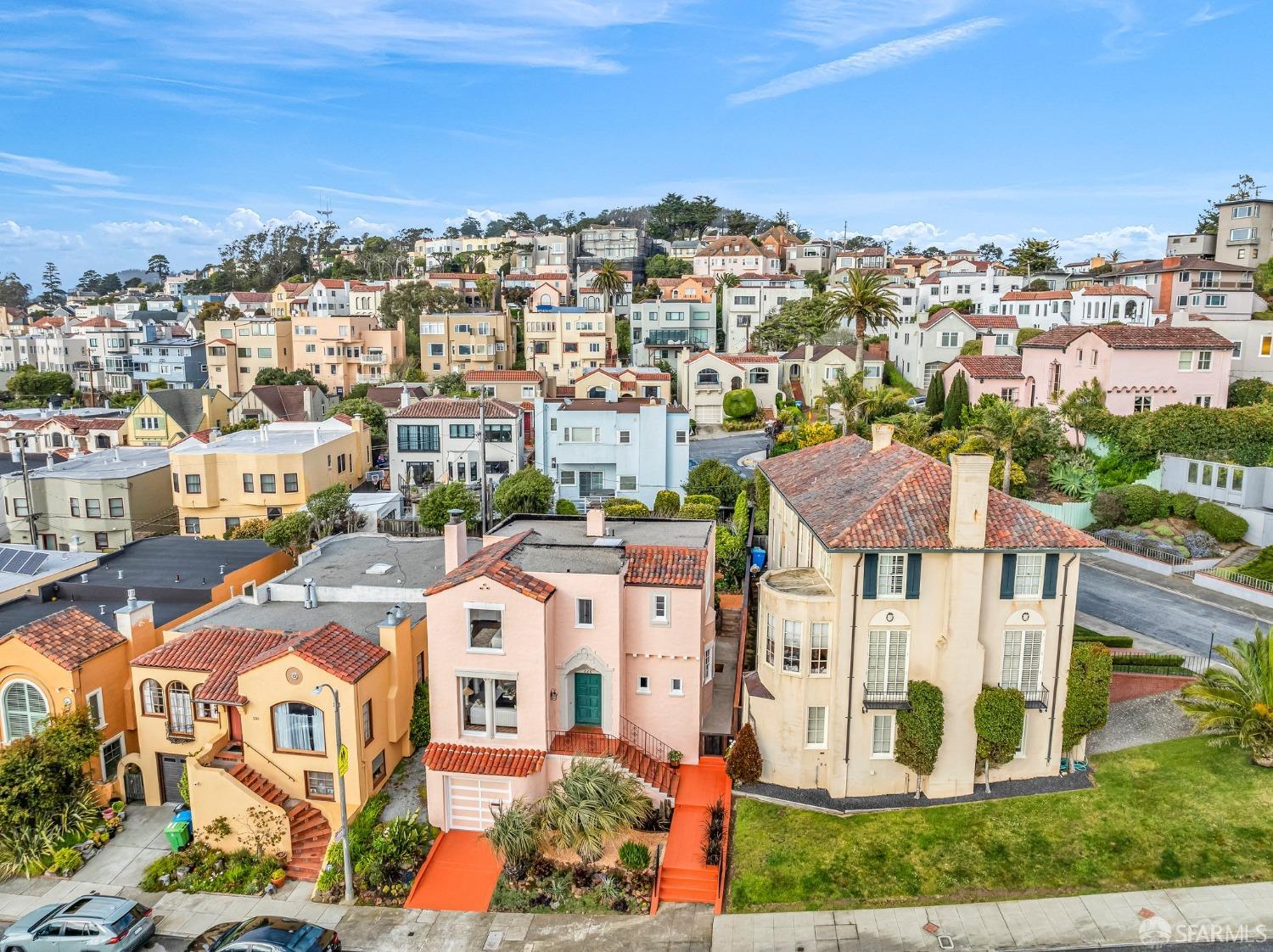 San Francisco, California 94127, United States, 3 Bedrooms Bedrooms, ,3 BathroomsBathrooms,Residential,Pending,101579