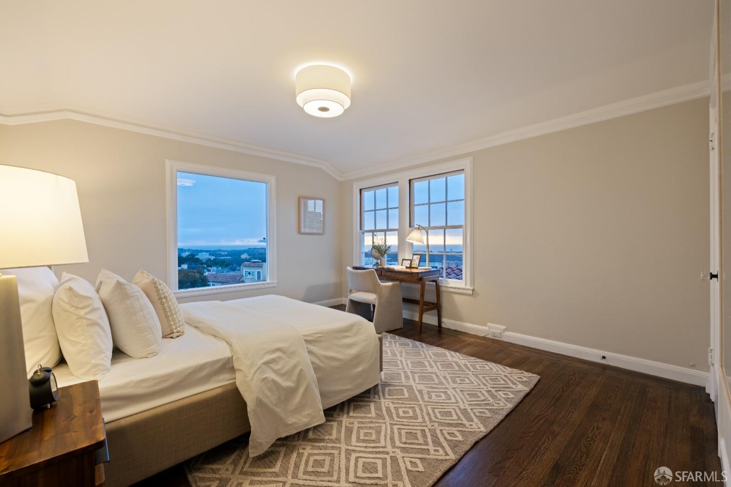 San Francisco, California 94127, United States, 3 Bedrooms Bedrooms, ,3 BathroomsBathrooms,Residential,Pending,101579