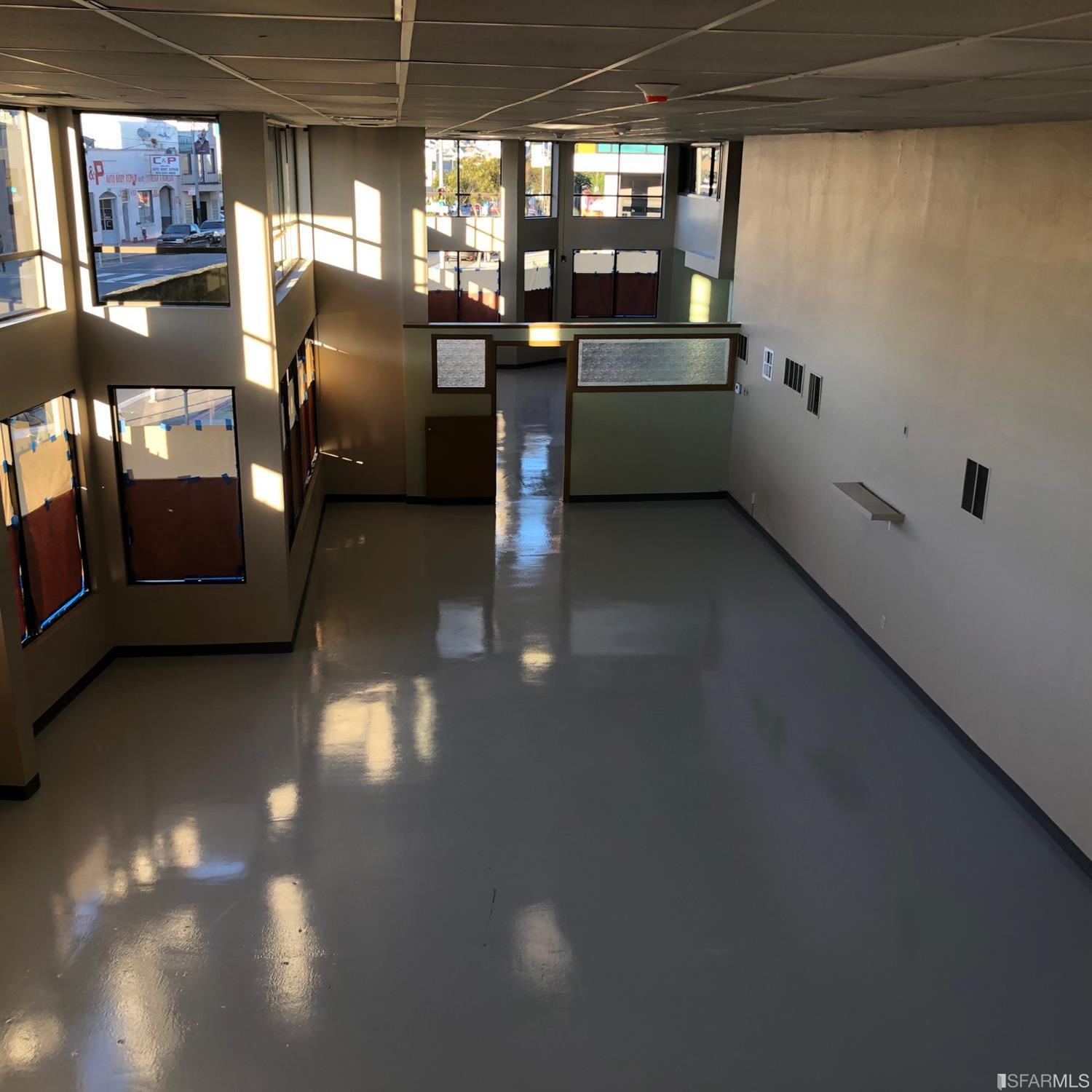 San Francisco, California 94112, United States, ,4 BathroomsBathrooms,Commercial,Contingent,37879