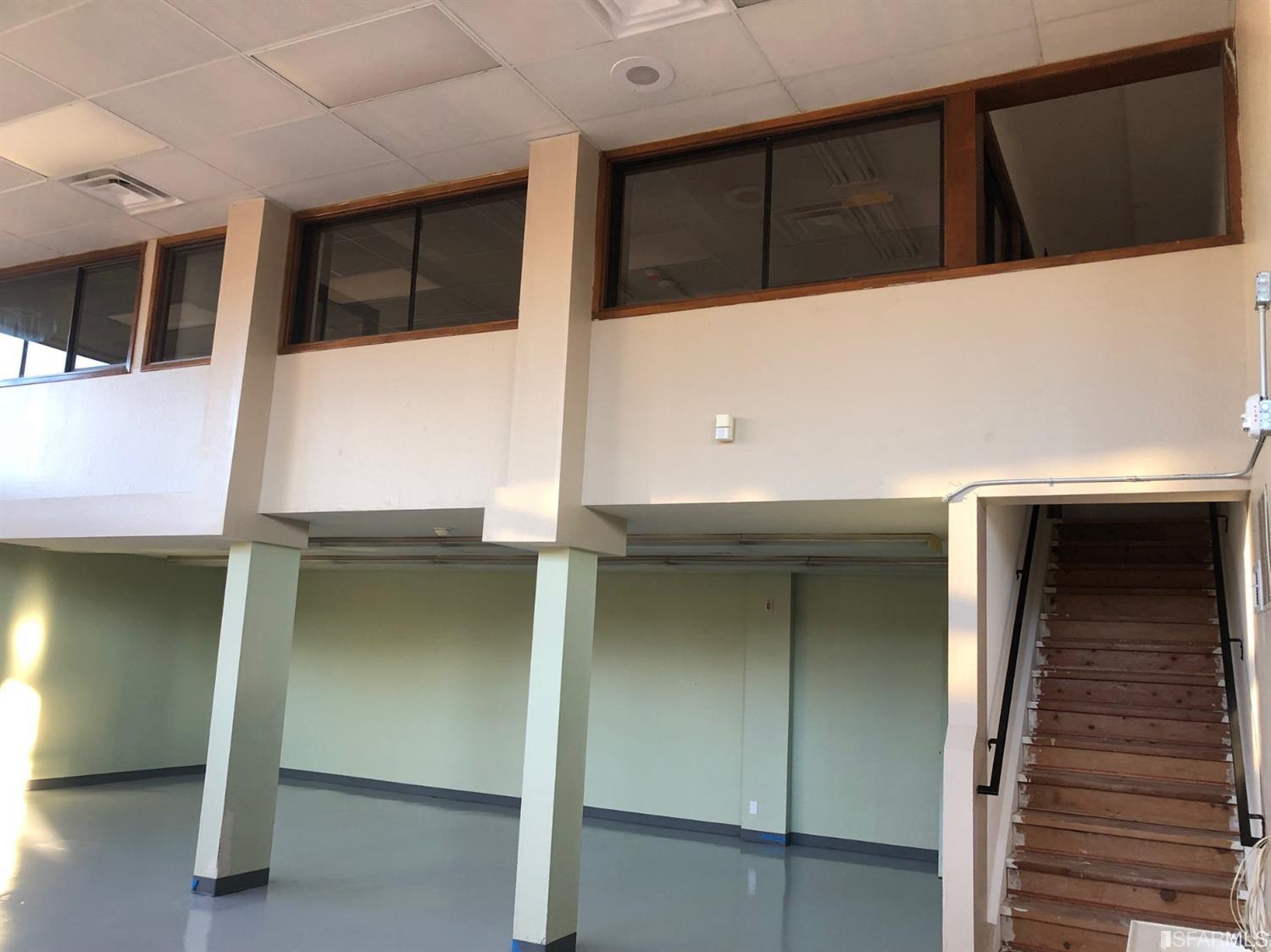 San Francisco, California 94112, United States, ,4 BathroomsBathrooms,Commercial,Contingent,37879