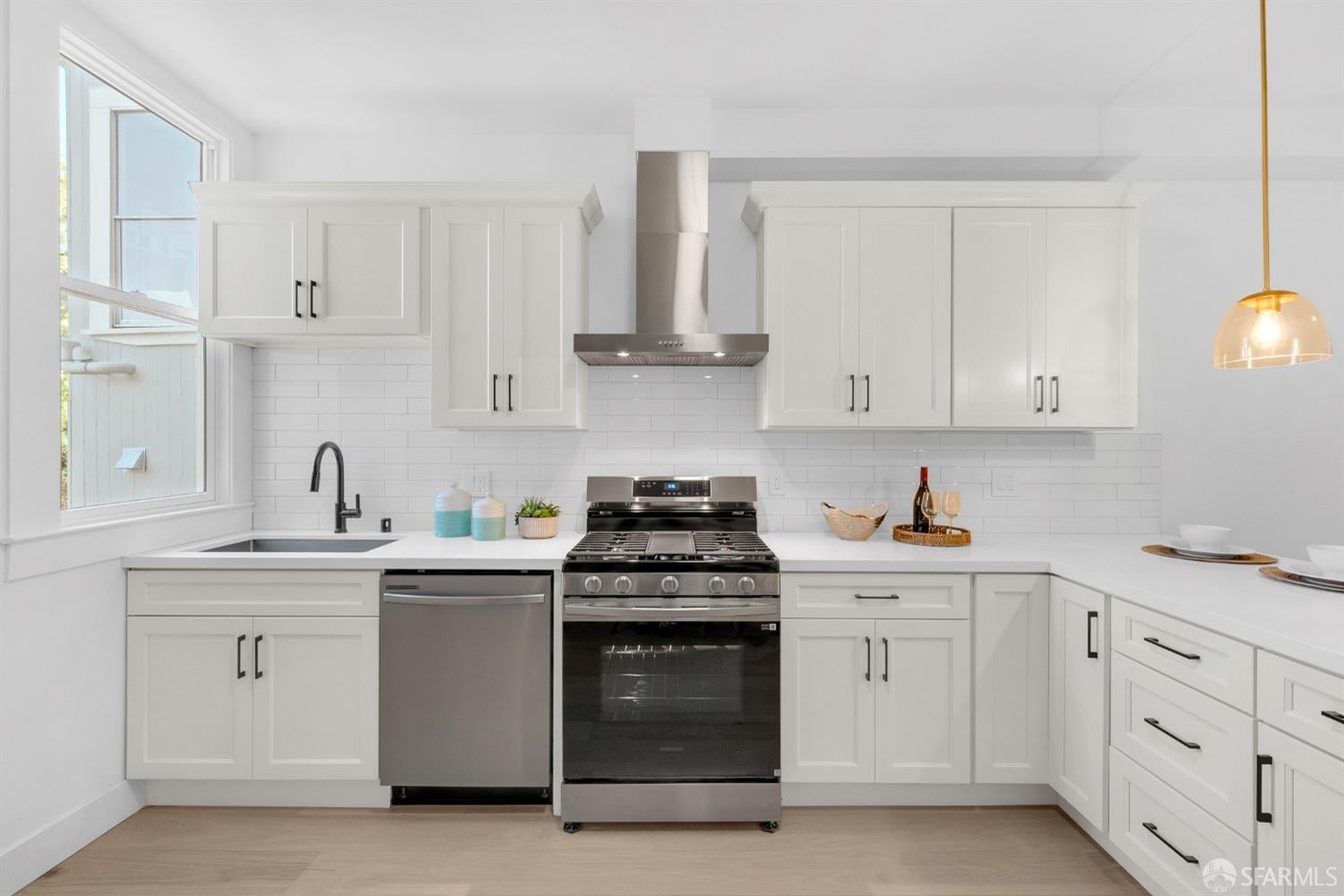 1060 Noe Street 1062