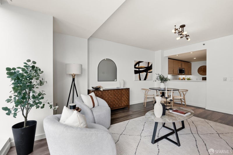 555 4th Street 731