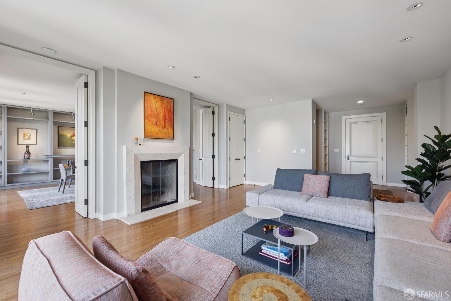 955 Green Street 1