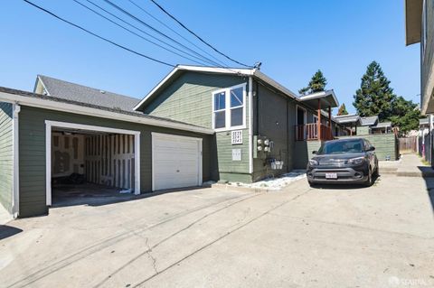 2241 48th Avenue, Oakland, CA 94601 - #: 425070156