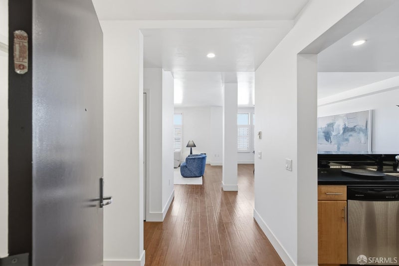 438 W Grand Ave Avenue 414