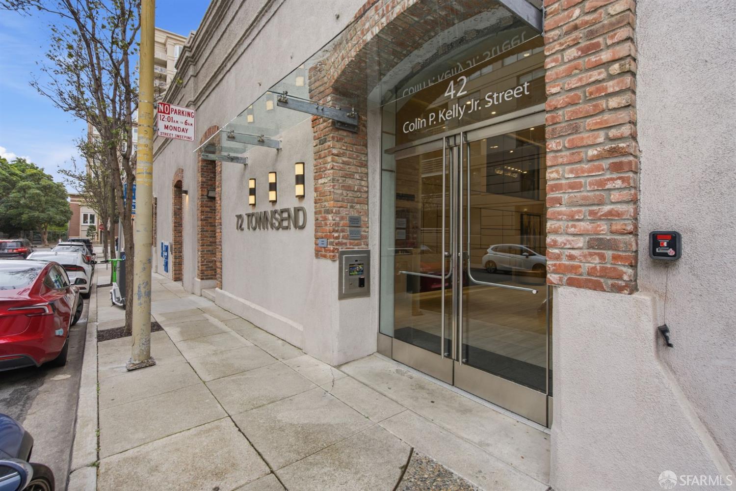 72 Townsend Street 402