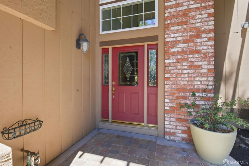 403 San Roberto Place