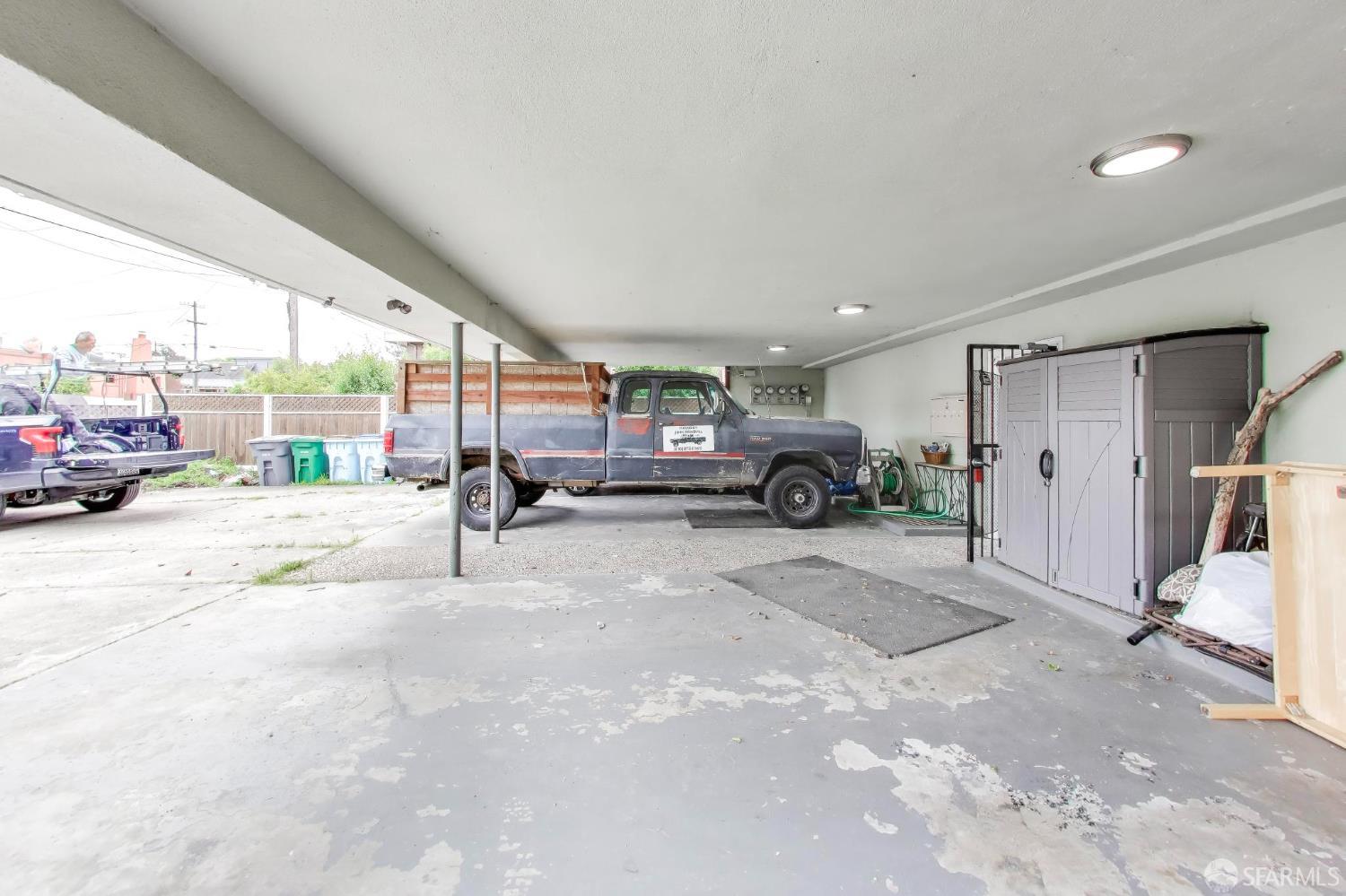 1192 Kains Avenue