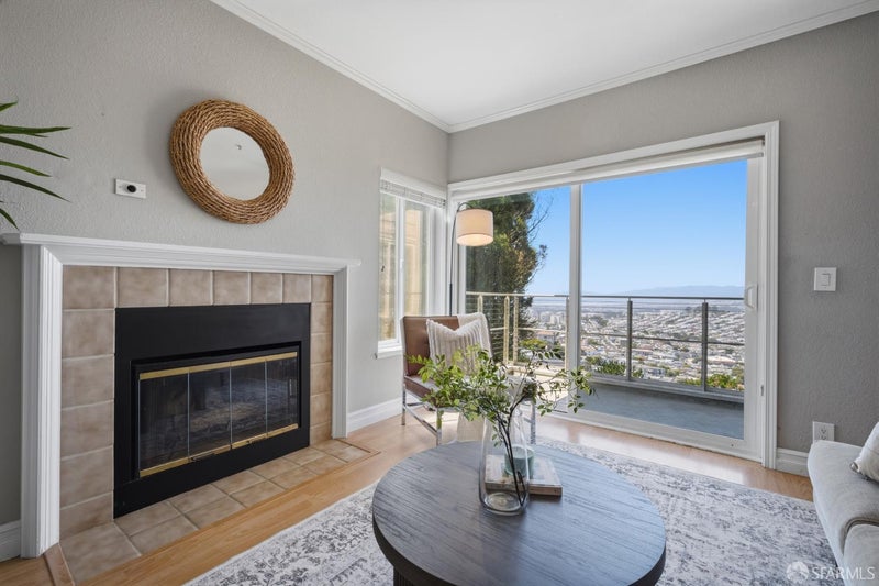 520 Pointe Pacific Drive 2