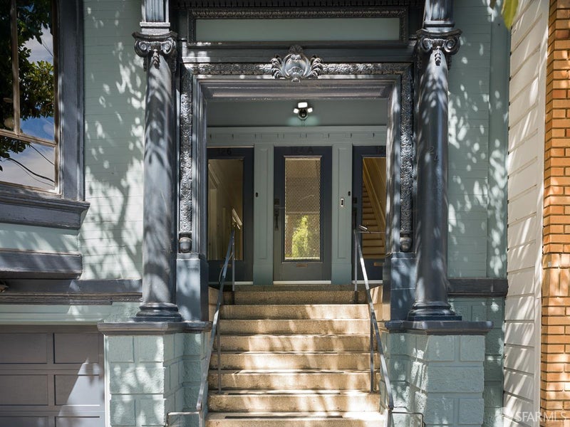 124-126 Parnassus Avenue