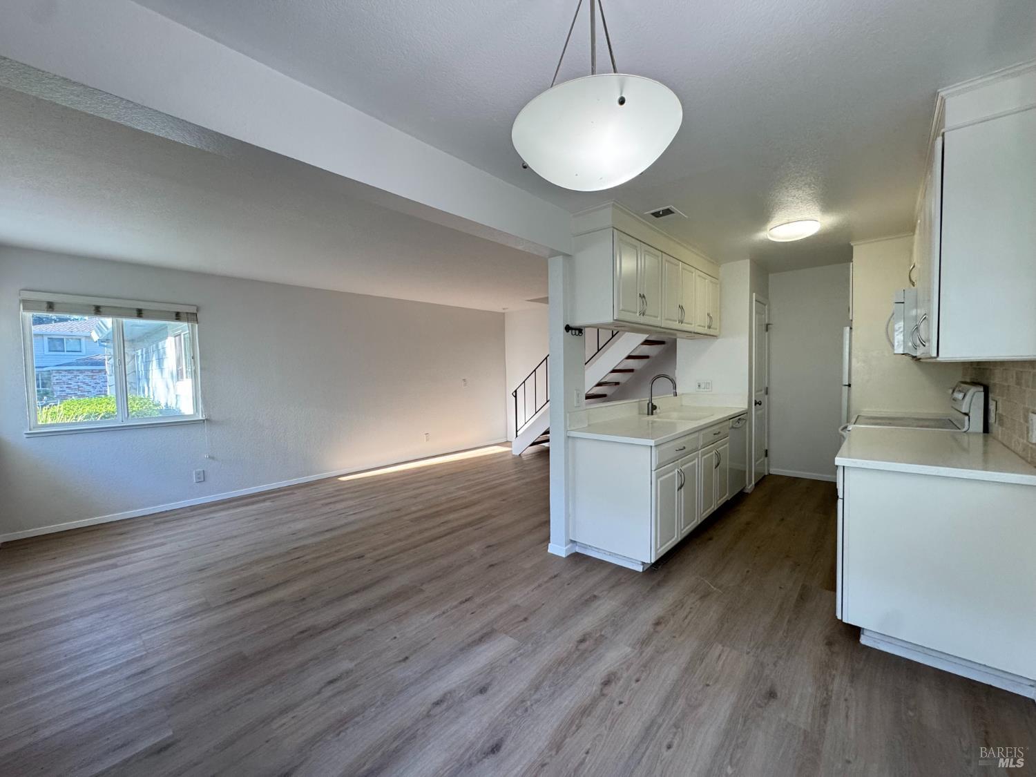 53 Los Padres Circle