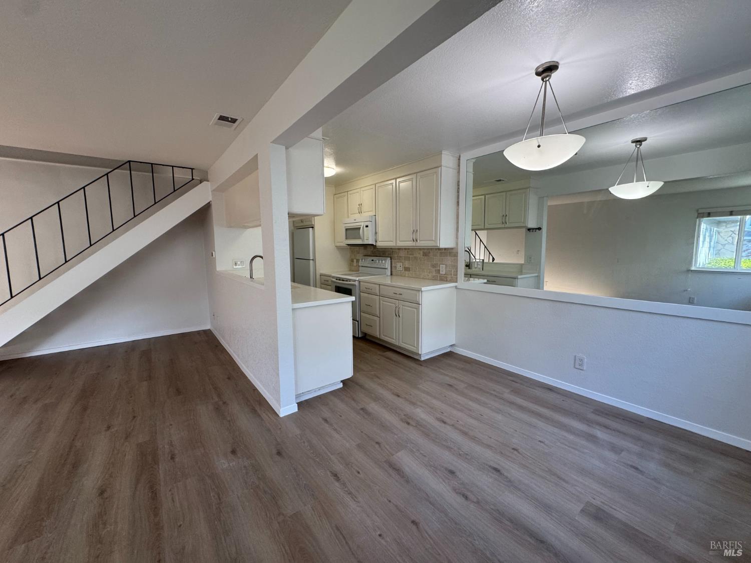 53 Los Padres Circle