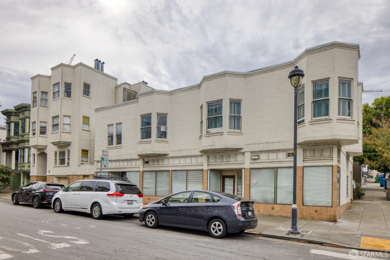 239-253 Hugo Street