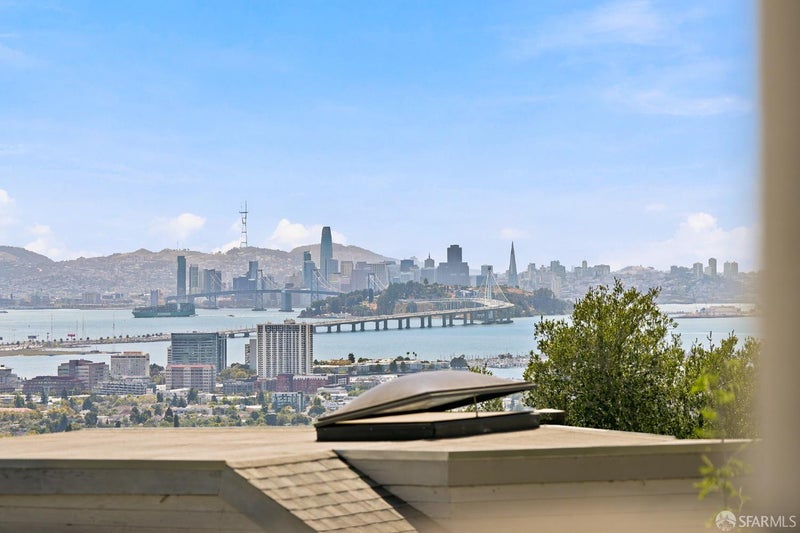 140 Panoramic Way